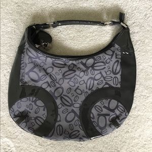 Vintage Signature Bebe Large Handbag‼️❤️💃🏽